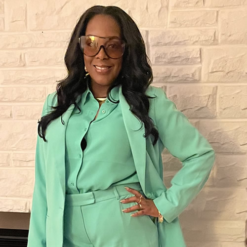 square2 https://azannaelise.com/wp-content/uploads/2024/07/square2.jpg